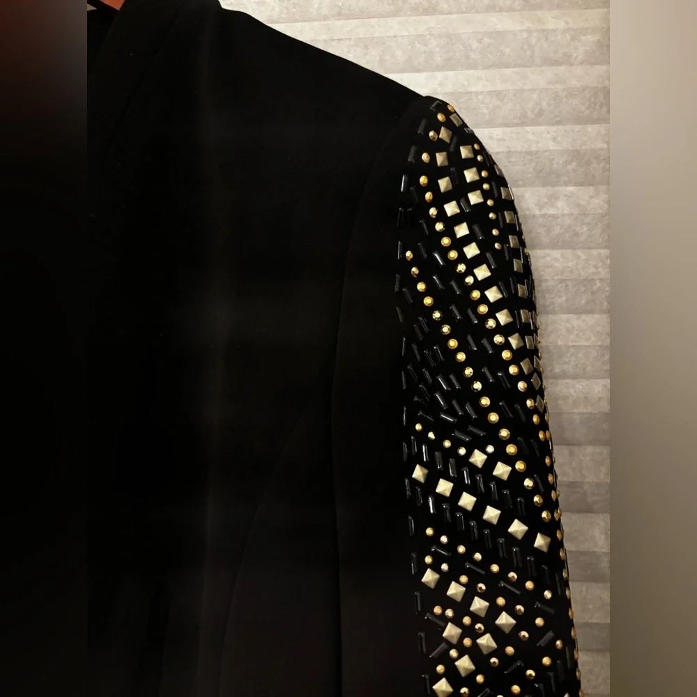 Cache Black and Gold Embellished Blazer - size 0 - Picture 4 of 7